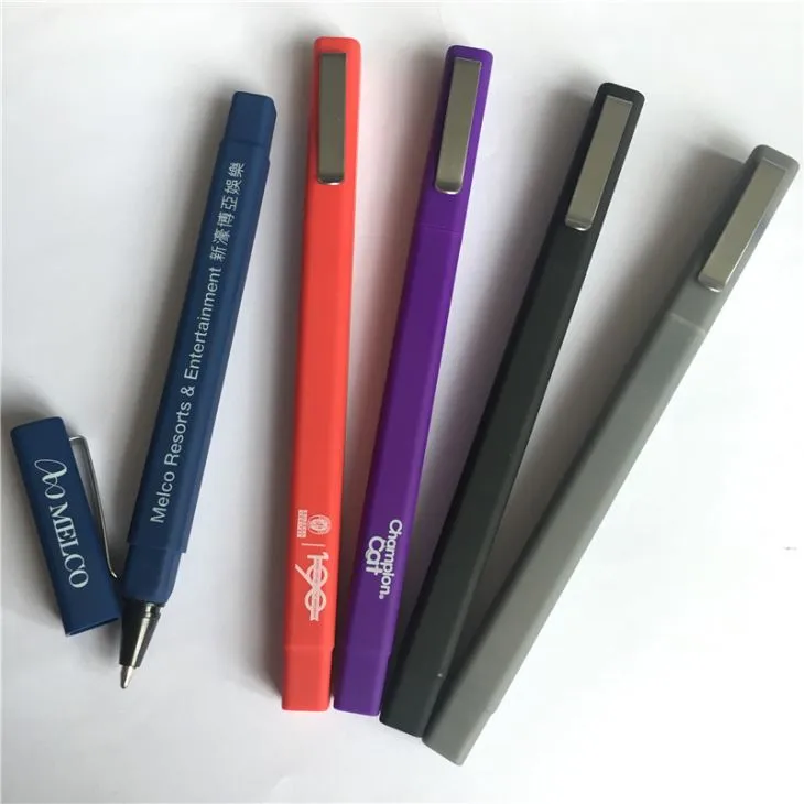 خودکارهای پلاستیکی مربع شکل